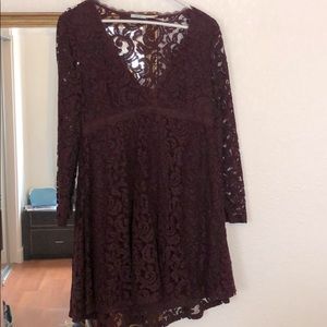 Deep purple long-sleeved lace mini dress